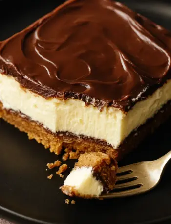Easy No Bake Chocolate Eclair Cake with Graham Crackers No Bake Chocolate Eclair Cake | Easy No Bake Eclair Cake With Pudding | Chocolate Eclair Cake Recipe | Chocolate Eclair Dessert | No Bake Eclair Cake With Graham Crackers